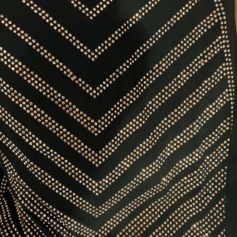 Carmen Marc Valvo Black and Rose Gold Studded Bodycon Dress - XL - Picture 7 of 7